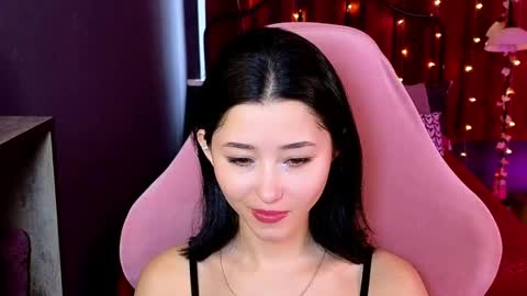 Snapshot of redmidnight_ chatting on 05.15.26 Kiara online show from 05.15.26