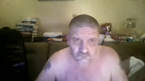 Snapshot of redmud3 chatting on 02.08.25 redmud3 online show from 02.08.25