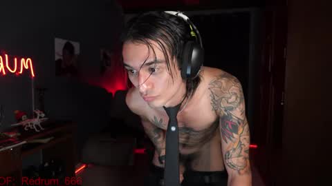 Red online show from 04.08.26