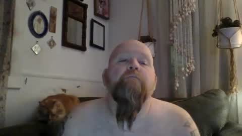 Snapshot of redrumthefool chatting on 12.12.24 The fool online show from 12.12.24