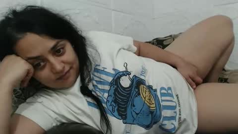 Snapshot of reeapassion chatting on 12.02.24 Reea online show from 12.02.24