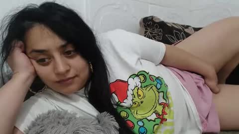 Snapshot of reeapassion chatting on 02.17.25 Reea online show from 02.17.25