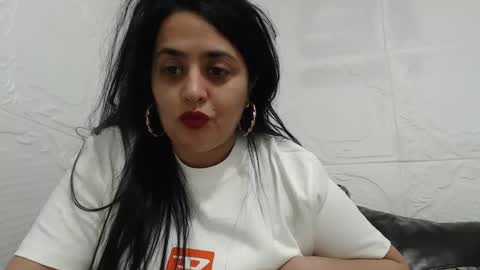 Snapshot of reeapassion chatting on 03.01.25 Reea online show from 03.01.25