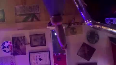 Lee online show from 12.19.25