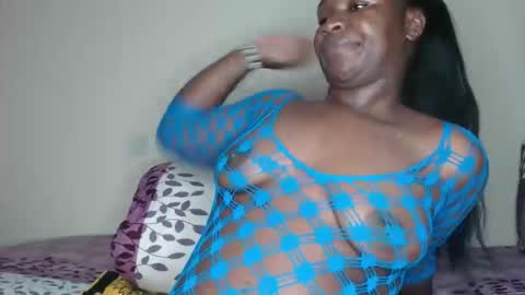 Snapshot of reem_wonder chatting on 01.19.26 Reem online show from 01.19.26