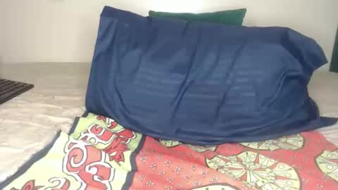 Snapshot of reem_wonder chatting on 02.10.26 Reem online show from 02.10.26