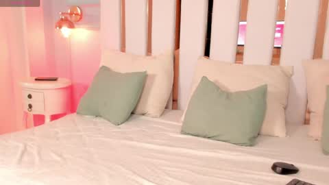 Regina  online show from 04.14.26