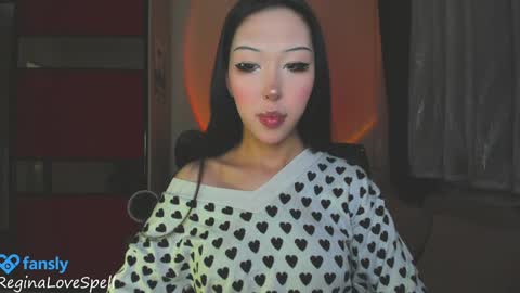 Snapshot of reginainspace chatting on 01.30.25  Regina online show from 01.30.25