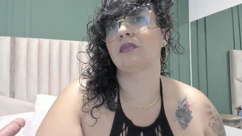 Snapshot of reginavegaa chatting on 02.08.25 reginavegaa online show from 02.08.25
