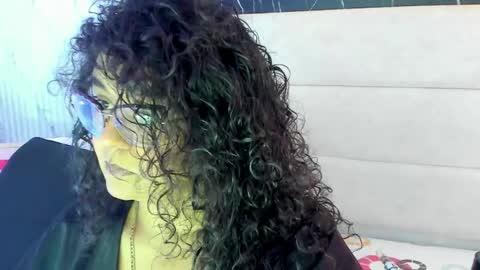 Snapshot of reginavegaa chatting on 05.09.26 reginavegaa online show from 05.09.26