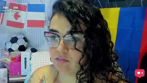 Snapshot of reginavegaa chatting on 06.18.26 reginavegaa online show from 06.18.26