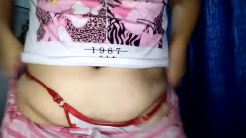 Snapshot of rei_chan26 chatting on 03.01.25 Tania Nixx online show from 03.01.25