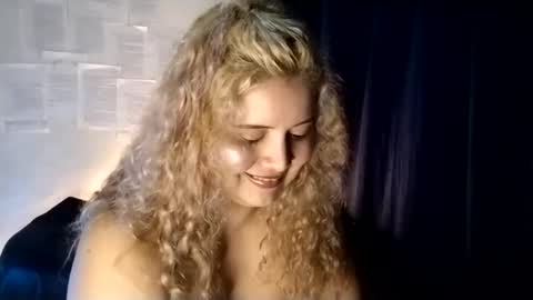 Snapshot of rei_chan26 chatting on 03.08.25 Tania Nixx online show from 03.08.25