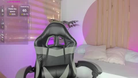 R E I online show from 10.21.25