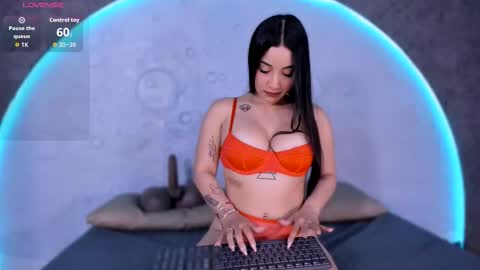 reiinachloe online show from 02.21.26