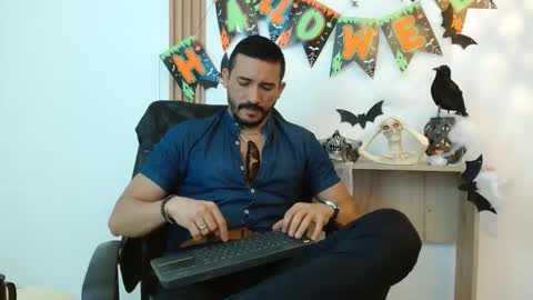   REIKO  online show from 10.10.25