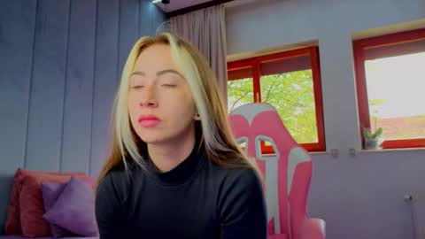 reina cummings online show from 10.26.25