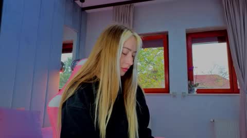 reina cummings online show from 11.19.25