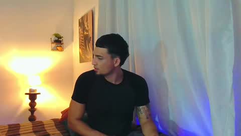 Snapshot of reina_paola chatting on 12.05.24 paola online show from 12.05.24