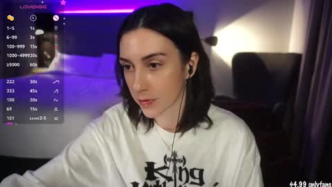 Snapshot of remibliss chatting on 12.18.24 Remi online show from 12.18.24