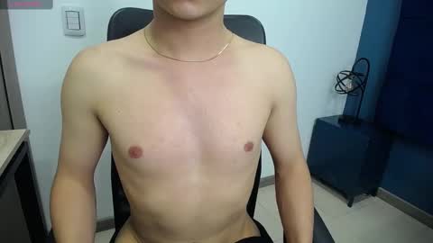 Snapshot of remiblythe chatting on 12.20.24 RemiBlythe online show from 12.20.24