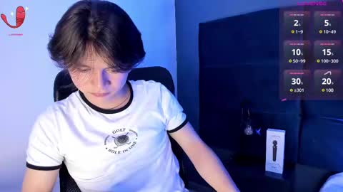 Snapshot of remiblythe chatting on 02.20.25 RemiBlythe online show from 02.20.25