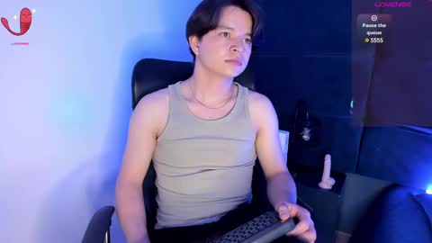 Snapshot of remiblythe chatting on 02.24.25 RemiBlythe online show from 02.24.25