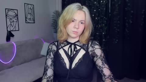 RemiPeach online show from 05.08.26