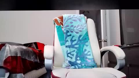 remmi556692 online show from 11.13.25