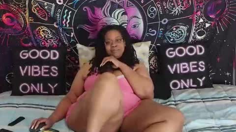 RenaeCumsAlot online show from 10.27.25