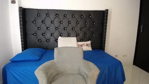 Renata Salinas online show from 04.07.26