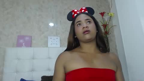 Snapshot of renata_valentina chatting on 03.29.26 RENATA VALENTINA online show from 03.29.26