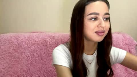 Mila online show from 04.04.26