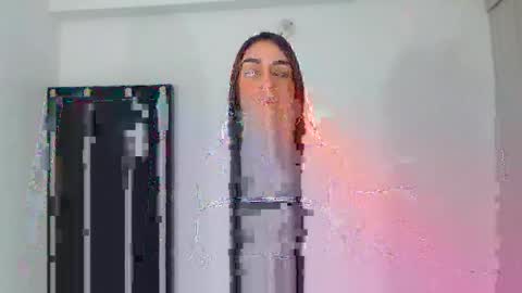 renatabrownn28 online show from 11.30.25