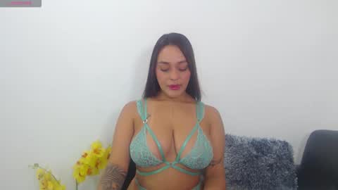 renatabrownn28 online show from 05.31.26