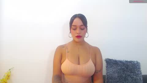 renatabrownn28 online show from 07.15.26
