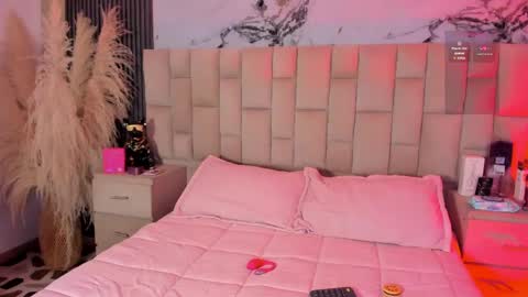 Renata online show from 04.20.26