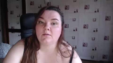 renataoia online show from 12.03.25