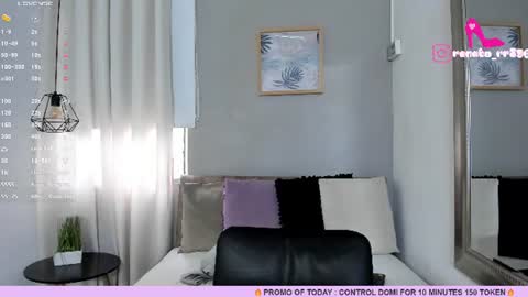 Snapshot of renataruiz_rr chatting on 06.10.26 online show from 06.10.26