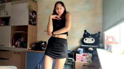 Mia online show from 04.02.26