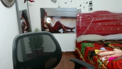 Snapshot of renesmee_tanner chatting on 01.17.25 renesmee tanner online show from 01.17.25