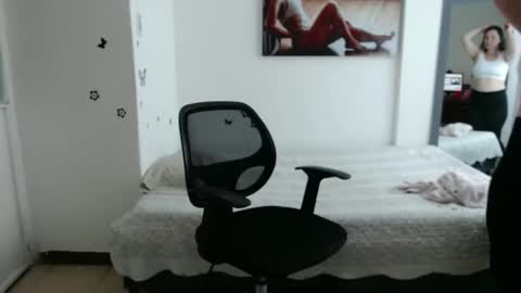Snapshot of renesmee_tanner chatting on 01.26.25 renesmee tanner online show from 01.26.25