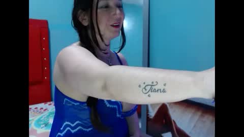 Snapshot of renesmee_tanner chatting on 09.25.25 renesmee tanner online show from 09.25.25