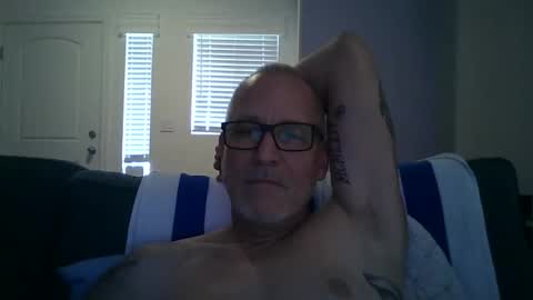 Snapshot of renewaz chatting on 05.13.26 Renewaz online show from 05.13.26