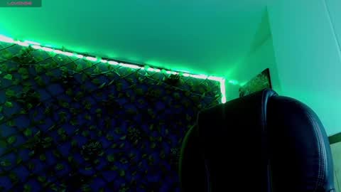 R E N E  online show from 01.23.25