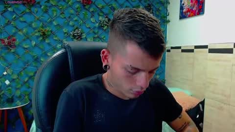 R E N E  online show from 02.20.25