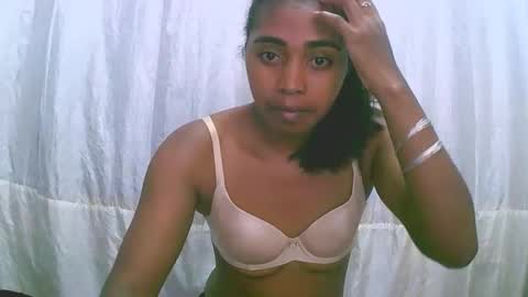 Rephaleta online show from 04.15.26