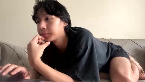 Aiqo online show from 11.04.25