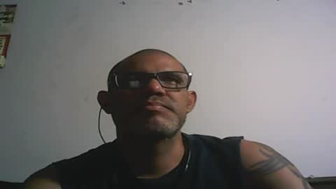 Snapshot of retlam37 chatting on 02.05.25 Walter online show from 02.05.25