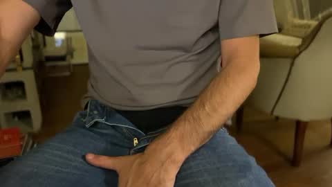 Snapshot of revoiralynch chatting on 02.06.25 SonnyXXX online show from 02.06.25